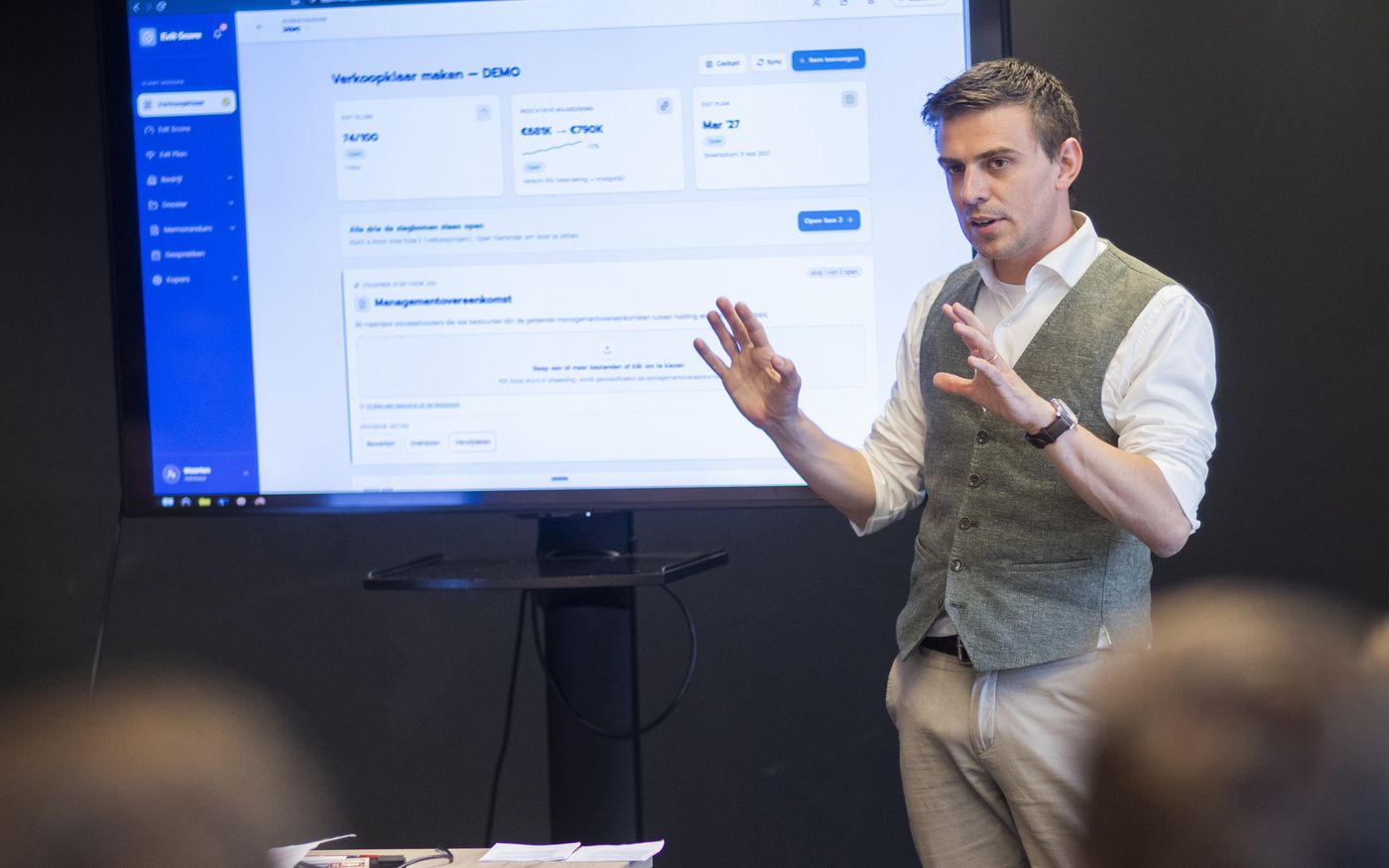 Maarten Ligthart presenteert het platform bij de verkoop van een SaaS-bedrijf